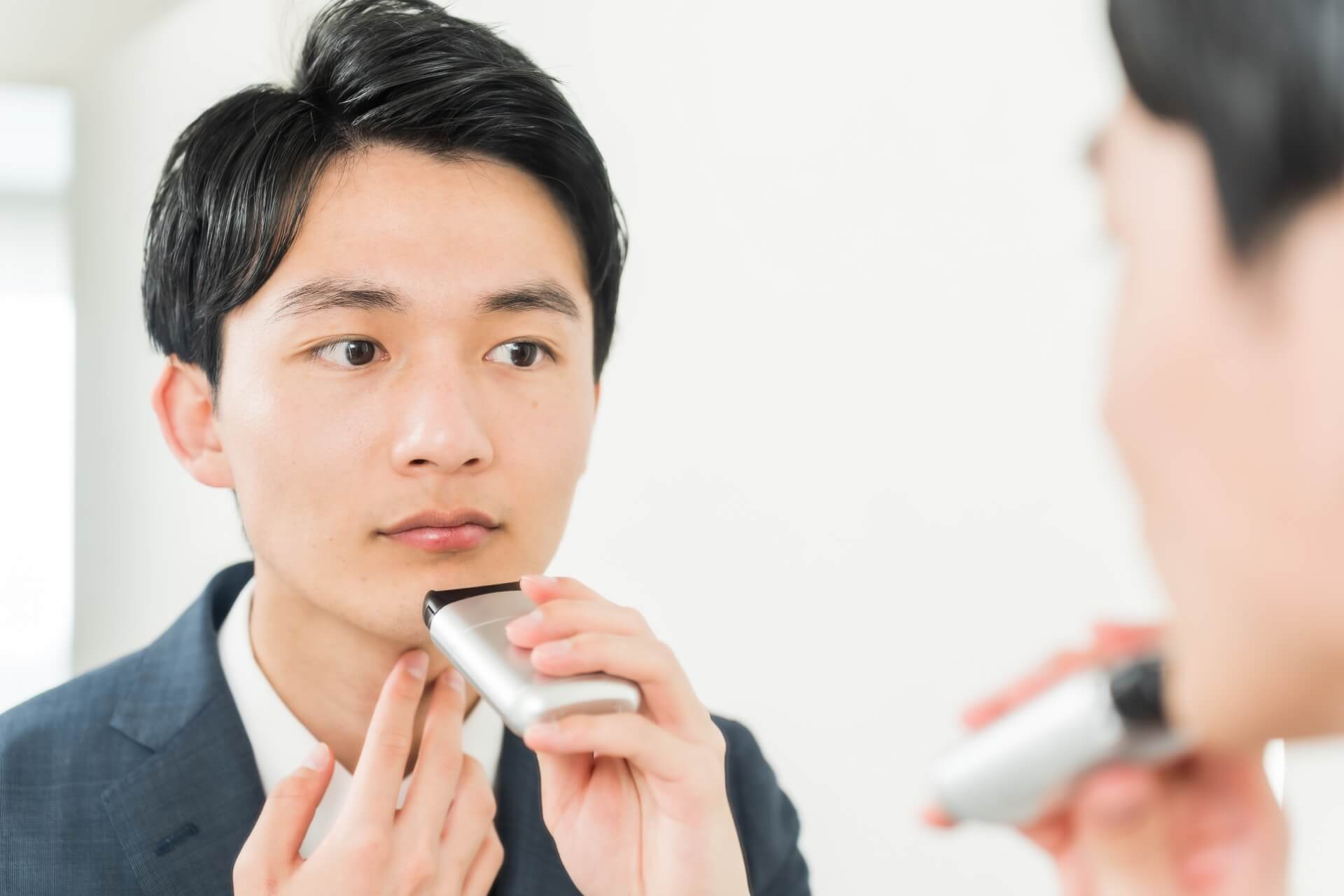 男性特有の肌質と肌トラブルを招く原因