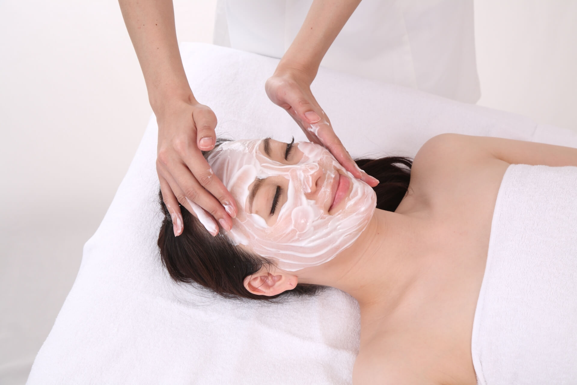 フェイシャルエステが肌にもたらす役割